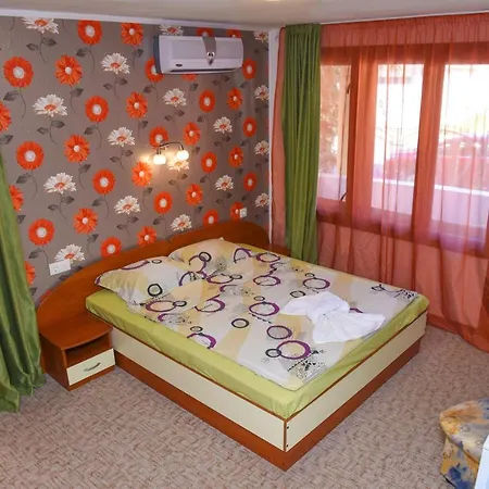 Comfortable בית אירוח *